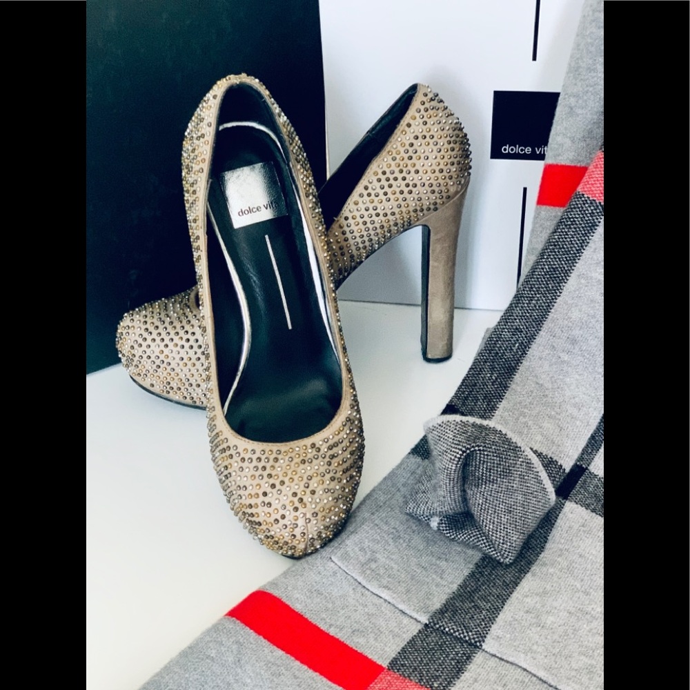 Dolce Vita platform/High Heel shoes Size 7